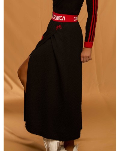 FALDA CALDERÓN CAMALEONICA